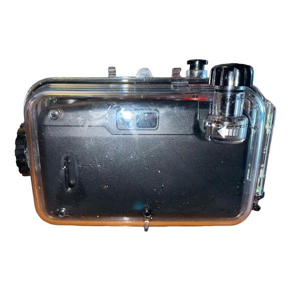 Snap Sights Underwater Film Camera- Waterproof to 100ft- Reusable- 35mm - Picture 4 of 11